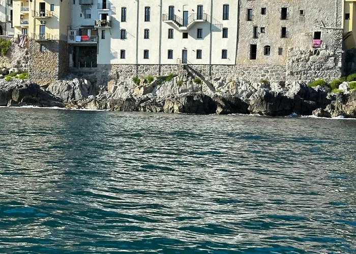 Palazzo Cettina Sul Mare דירה