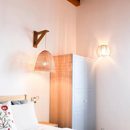 Palazzo Cettina Sul Mare Apartment *